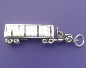 TRACTOR TRAILER Charm .925 Sterling Silver, 18 Wheeler, Truck Driver, Semi, Big Rig Pendant - sc422