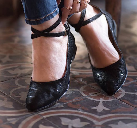 Black pointy flats // Flat pumps // Leather Pumps // Handmade