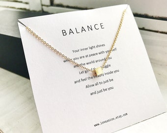 Tiny cube necklace, tiny gold cube necklace, cube necklace, dainty necklace, minimalist jewelry, geometric jewelry