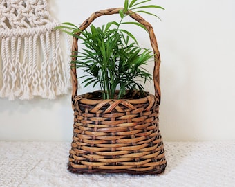 Dramatic Basket with Handle / Easter Basket / Flower Basket / Basket Planter
