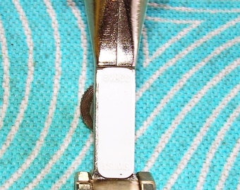 Genuine Bernina OLD style foot #030 Satin Stich Embroidery Applique foot for Old Style Record Era . READY TO ship