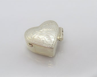 Vintage Sterling Silver Edged Heart Pill Box