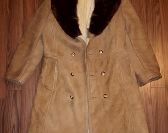 Men's Large Genuine Sheepskin Shearling Coat with Real Fur Collar
