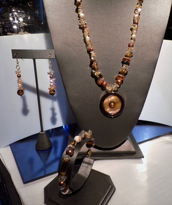 Autumn Shades in Jewelry