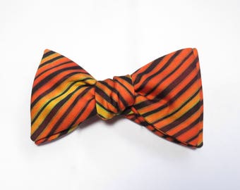 Bow Tie / Made From Vintage Japanese Silk Kimono Fabric / Self Tie