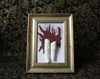 Macabre Framed Finger (2)