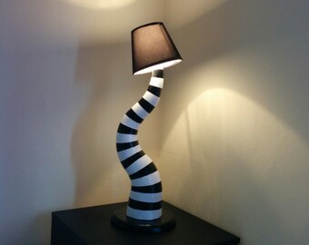 Curvy Beetlejuice Lamp