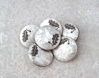 Season's Greetings Buttons, 20mm 3/4 inch - Silvered Winter Frost, Oak Leaf & Acorn Buttons - 6 Silver-Tone Winter Wonderland Buttons PL715