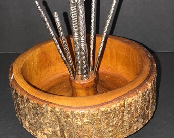 Ellwood Rusticware Small Wood Tree Bark Nut Bowl 6-1/2 Inch Woodenware