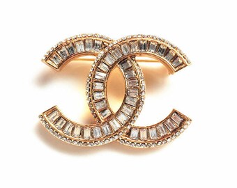 New Design Princess cut Rhinestones Silver Plated Channel Inspired Retractable ID Name Badge Holder.