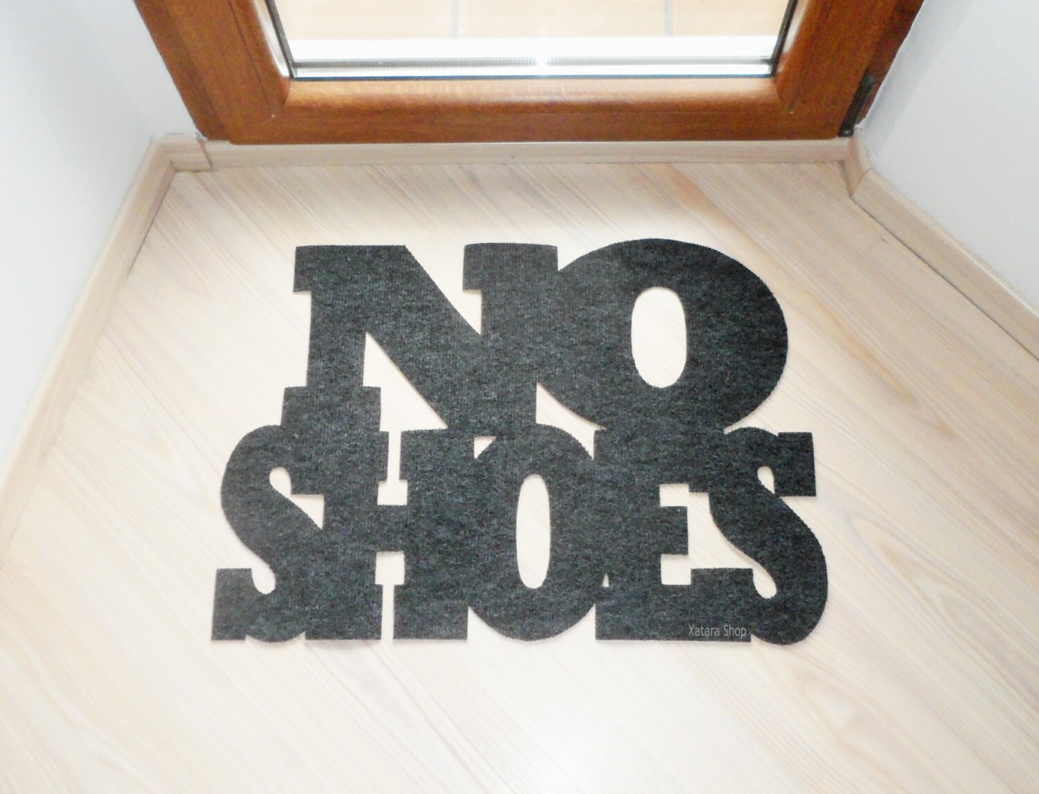 Design door mat No Shoes. Personalized floor mat