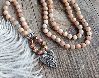 Sunstone knotted necklace / Long beaded necklace / Gemstone necklace / Heart necklace