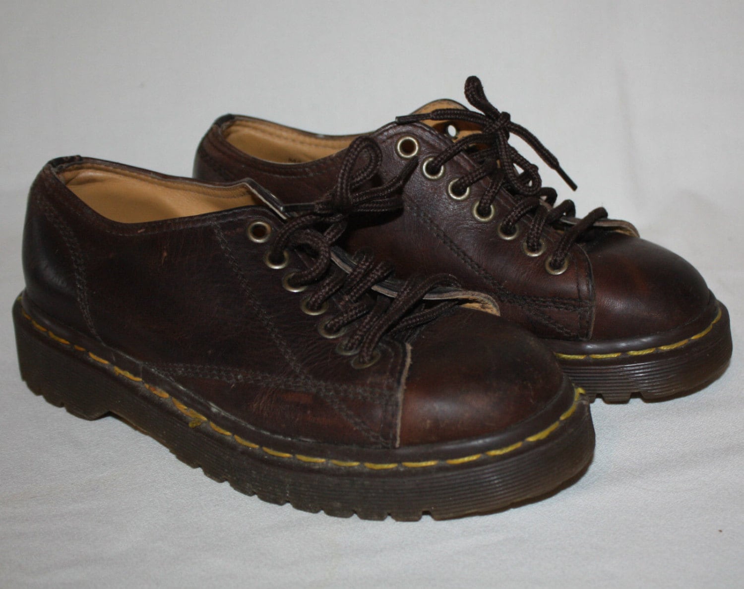 Vintage 1980s Dr. Martens Doc Oxford Shoes Leather Lace Up