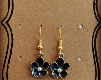 Black Flower with Pearl Hypoallergenic Gold Plated Earrings