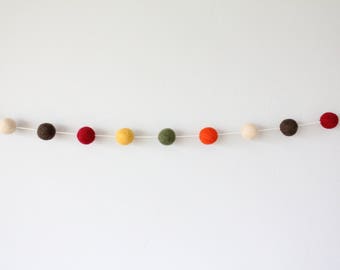 Fall felt ball garland, pom pom garland, Thanksgiving garland, fall decor, Thanksgiving decor, wool felt balls