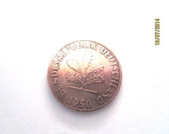 German Oak leaf tie tac/lapel pin