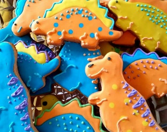 Dinosaur cookies (12 cookies)