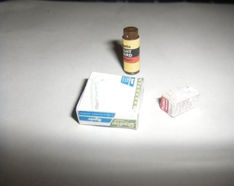 Lot 3 Bathroom Supplies 1/12 scale Dollhouse Miniatures Lot 3