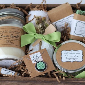 Bath and beauty spa gift // Mothers Day gift // Bridal shower Gift // Maid of honor proposal