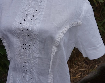 Deadstock / NEW True Vintage White Lace Blouse 1950s / 1960s Small or X-small