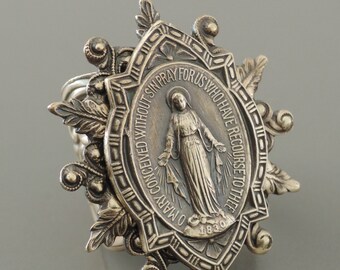 Vintage Jewelry - Vintage Ring - Virgin Mary Ring - Brass Ring - Catholic Jewelry - Adjustable Ring - handmade jewelry