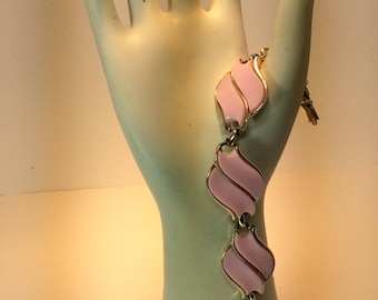 Vintage Pink Coro Bracelet