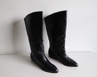 VINTAGE Boots Black Leather Tall Womens Size 8 Flat
