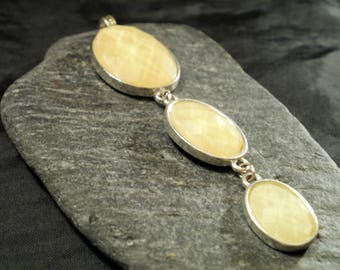 Vintage Costume Jewellery 3 Tier Banana Yellow Pendant