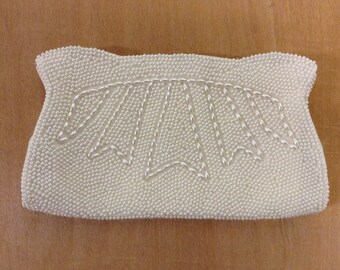 Vintage White Beaded Shell shaped evening bag