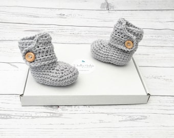 baby booties, crochet baby shoes, unisex baby bootees, grey baby booties, newborn boots, baby shower gift