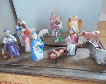 Beautiful Vintage Nativity Figures Complete Set
