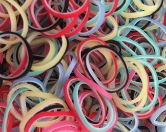 Carnival** Rainbow Loom Bands Refill. 600 bands & c-clips. Guaranteed authentic. Latex-free.