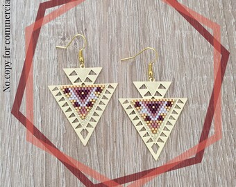 Pair of earrings, Golden, triangles prints beadwork miyuki