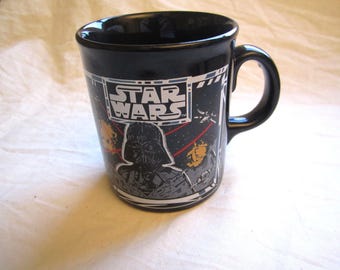 Vintage 1997 Star Wars Coffee Mug Tams Made in England Darth Vader Death Star Battle