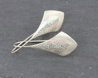 dangle earrings in sterling silver 925 - metalwork earrings sterling silver - forged engraved sterling silver earrings