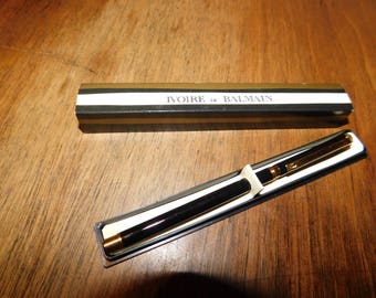 Ivory de Balmain pen Vintage