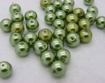 50 PC wood 10 mm green glass beads