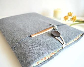 13" MacBook Air Case 13" MacBook Pro Case 12" MacBook Case 11" MacBook Air Sleeve 15" MacBook Pro Sleeve - Herringbone + Floral