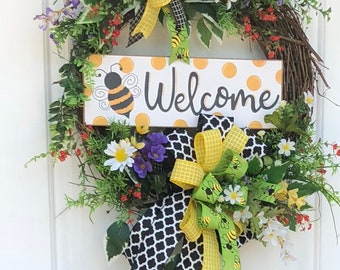 Summer Wreath, Bumble Bee Wreath, Summer Grapevine Wreath, Summer Wreath for Front door, Spring Wreath, Sassy Doors Wreath,
