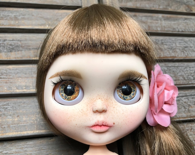 OOAK Custom Blythe Doll Brunette Hair Cindy