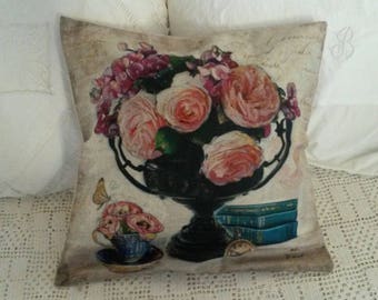Shabby chic and romantic pillow cover / country style