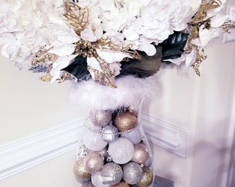 CHRISTMAS CENTERPIECES