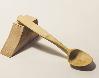 8" Comfy practical wooden spoon hand carved, maple, eating spoon, serving spoon,