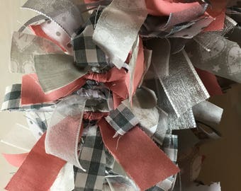 Gorgeous Scandi wreath in silver, white and dusky pink