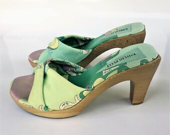 Vintage Emililo Pucci Canvas Platform Sandals With Wood Heel and Sole - Size 8 1/2