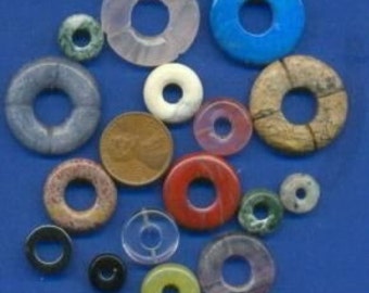 16 Assorted 10-25mm gemstone donut beads Pack 88