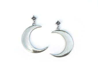 Moon Earrings Crescent Moon Earrings Crescent Earrings Grunge Earrings Witchy Earrings Stud Earrings Celestial Jewelry Silver Moon Earrings