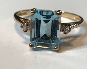 10k Yellow Gold Emerald Cut Blue Topaz and Diamond Ring Size 7