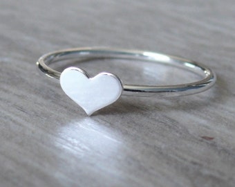 Sterling silver heart ring • 925 Sterling silver ring • Silver stacking ring • Love ring • Fashion tiny heart ring stackable