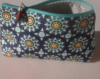 Make up Pouch, notions pouch, knitting notions storage, knitting bag, sock project bag, makeup bag, Christmas gift, toiletry bag.